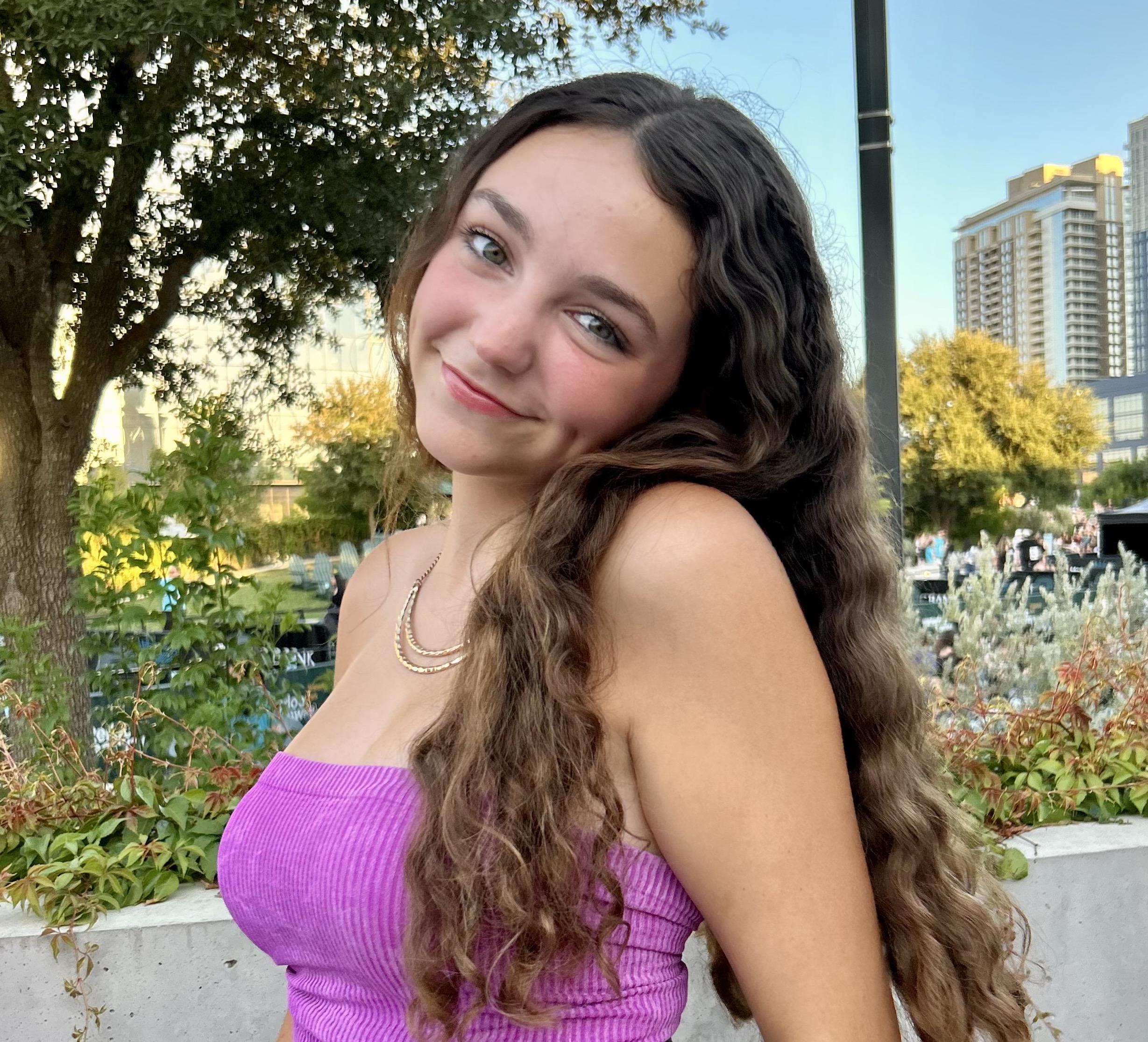 Profile picture of Lucy Laves