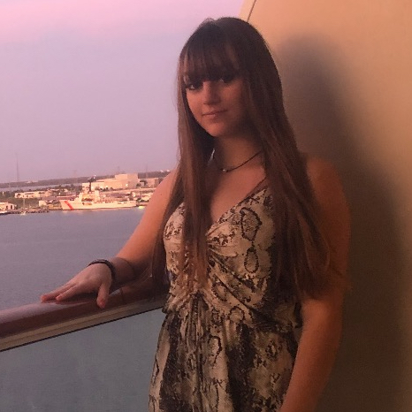 Profile picture of Alexa Helder